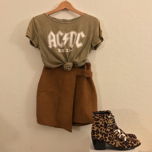 Forever 21 Dresses & Skirts - Suede cognac skirt 🍯